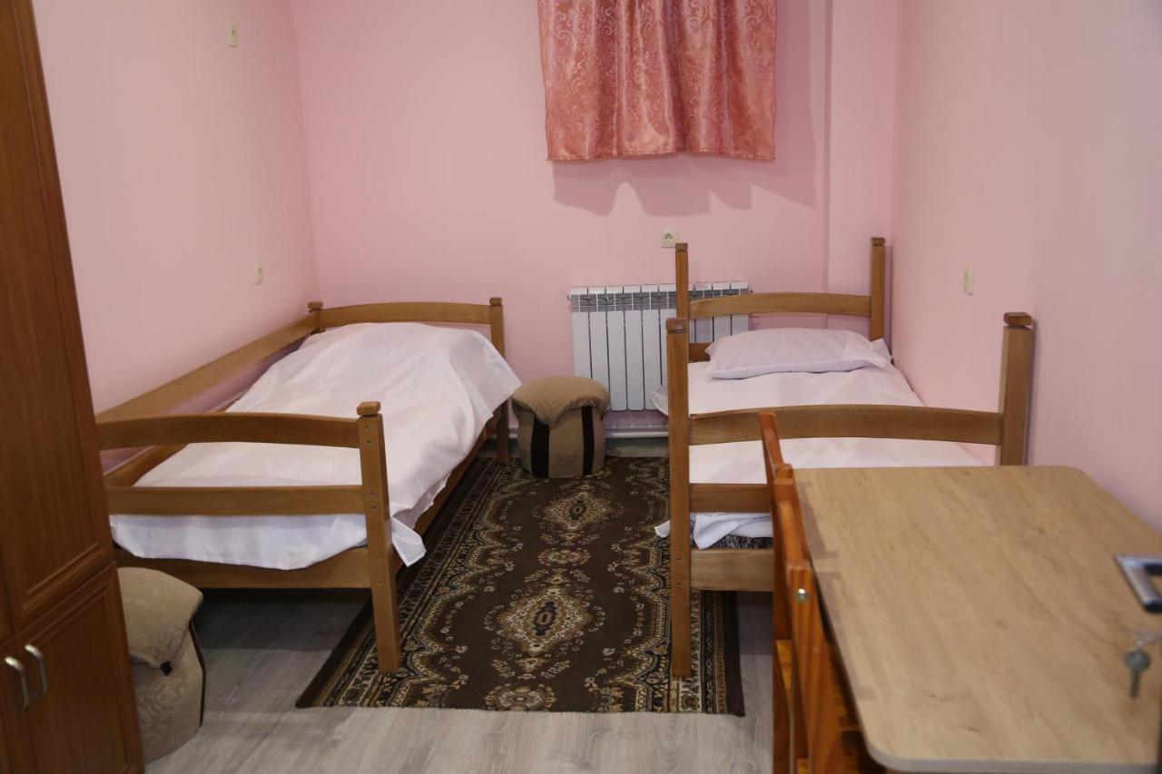 Arsego Hostel Vanadzor Exterior foto