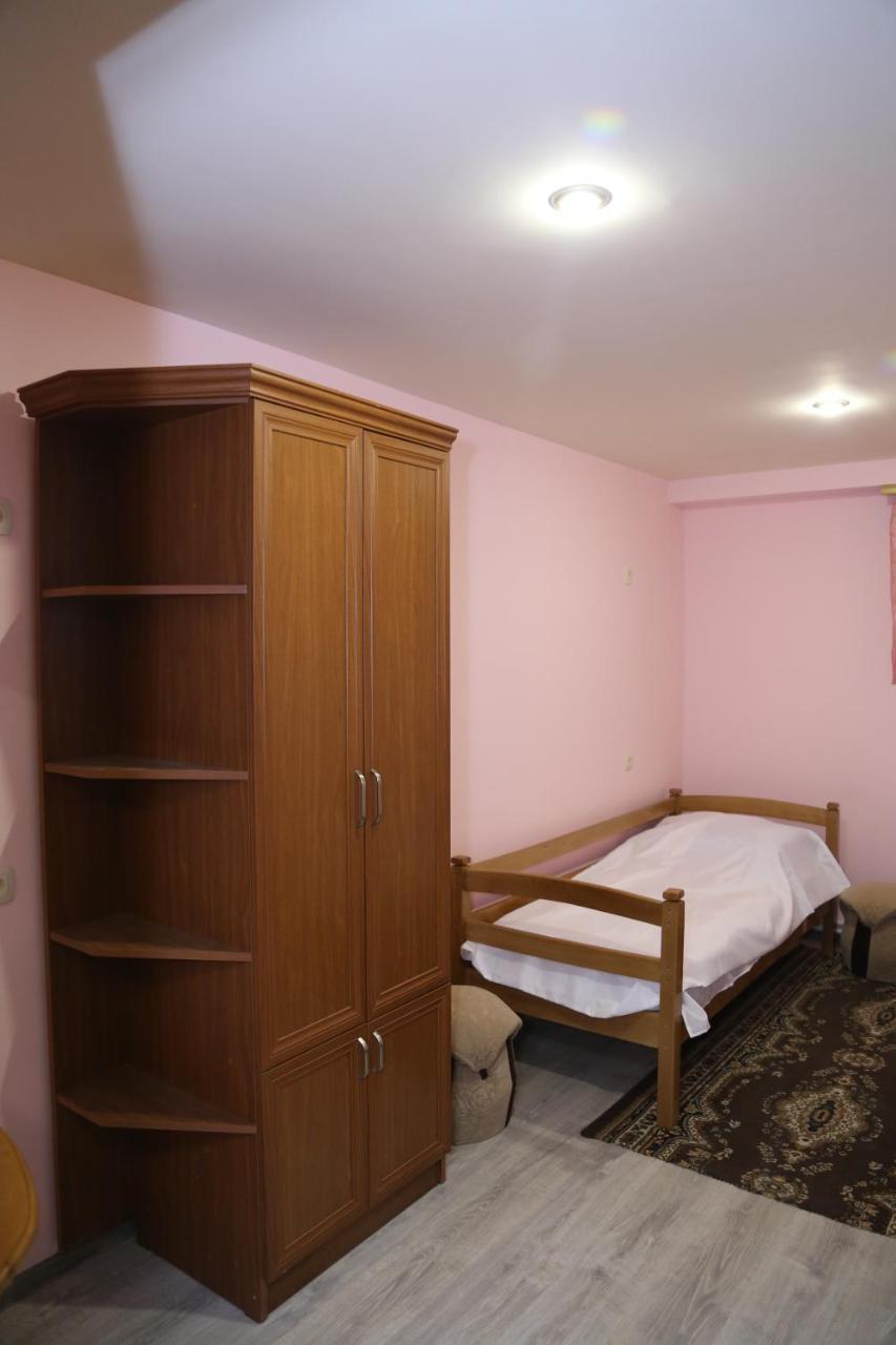 Arsego Hostel Vanadzor Exterior foto